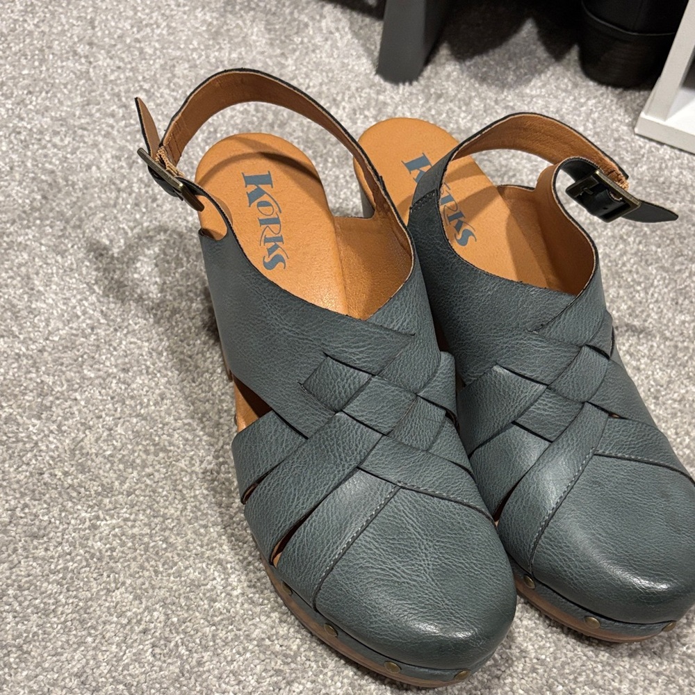Kork-Ease Dark Gray/Blue Leather Mules - Picture 4 of 8
